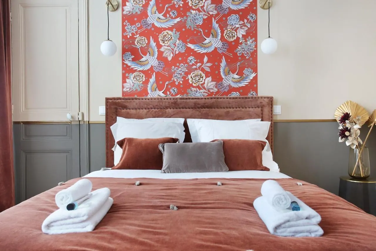 Apartment Champ De Mars - Tour Eiffel By Studio Prestige Paris